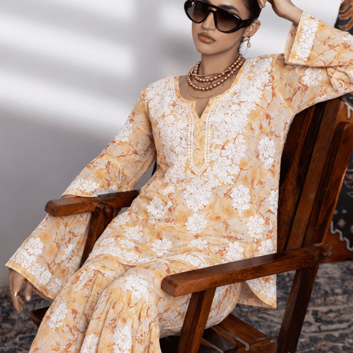 Wholesale Lucknow Chikankari clothing and fabric from Lucknow India, hand embroidered Chikan kurtis, kurta sets, suits, sarees, dupattas and dress material (2)