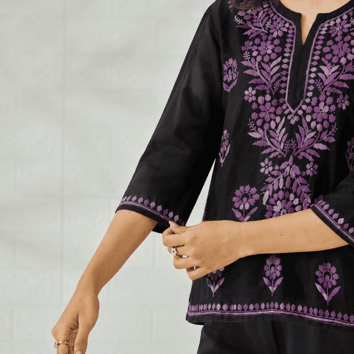 Wholesale Lucknow Chikankari clothing and fabric from Lucknow India, hand embroidered Chikan kurtis, kurta sets, suits, sarees, dupattas and dress material in (14) Wholesale Lucknow Chikankari clothing and fabric from Lucknow India, hand embroidered Chikan kurtis, kurta sets, suits, sarees, dupattas and dress material in (14)