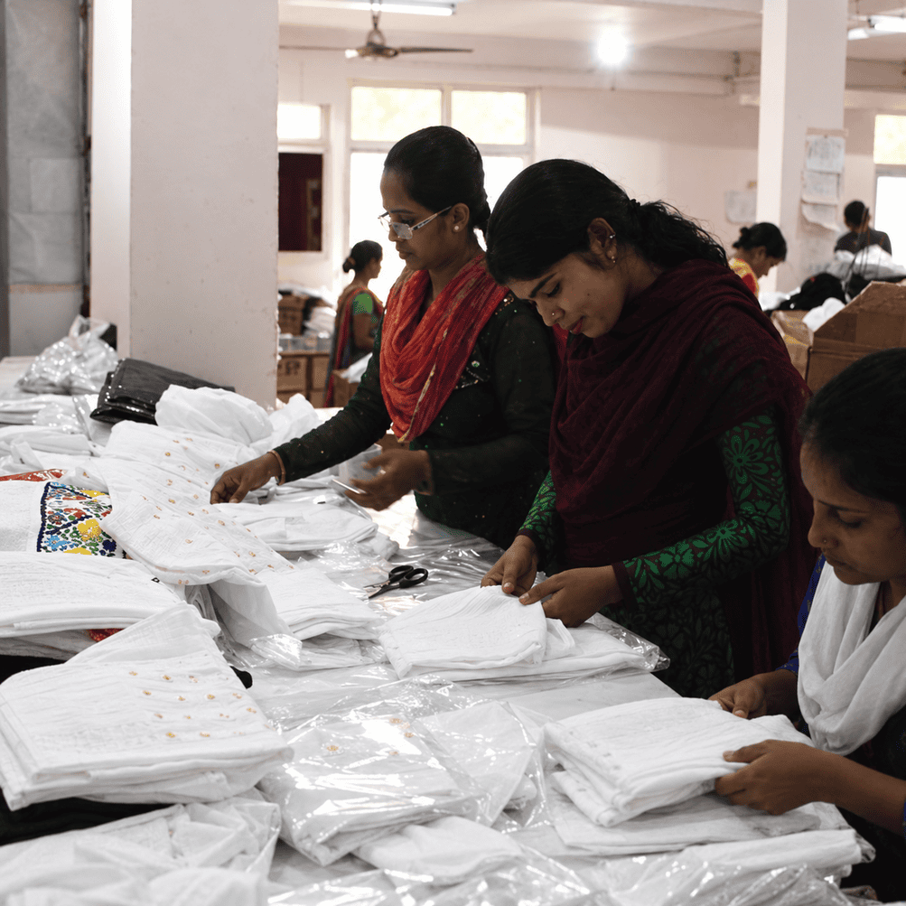 Chikankari sampling process helping wholesale buyers review garment quality and design details before confirming larger quantities.